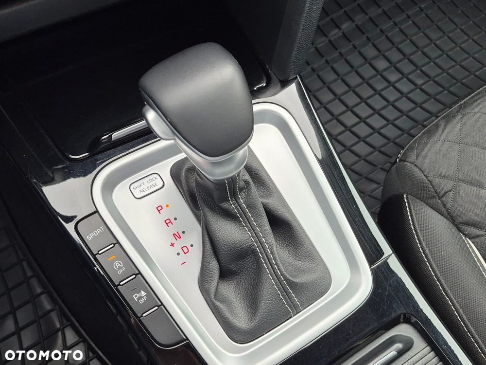 Kia ProCeed 1.5 T-GDI GT Line DCT - 25