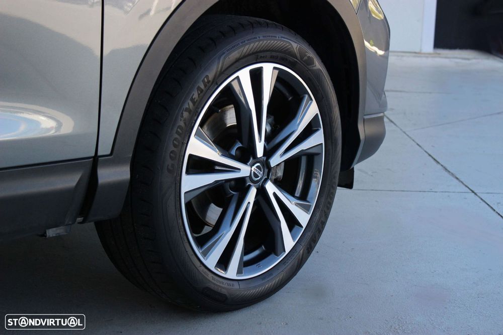 Nissan Qashqai 1.5 dCi N-Connecta - 12