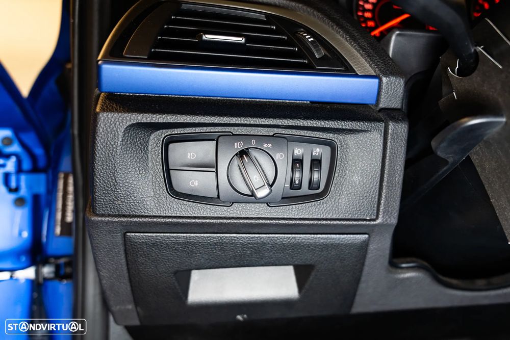 BMW 118 i Pack M - 11