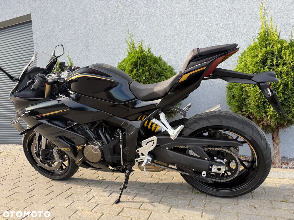 QJMOTOR SRK 800RR - 26