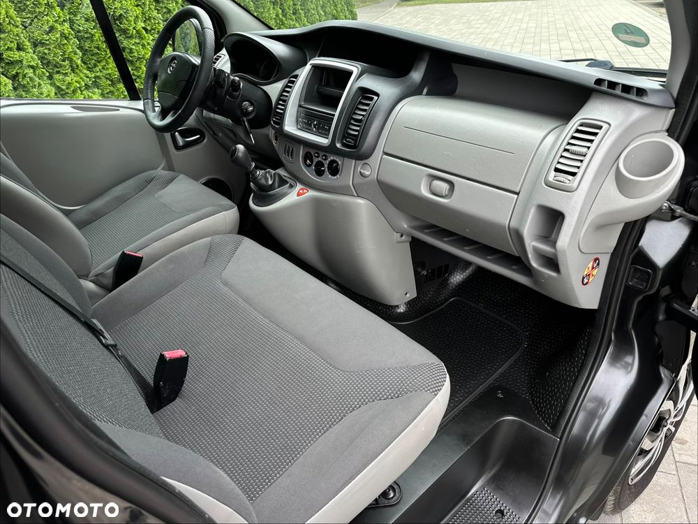 Renault Trafic - 12