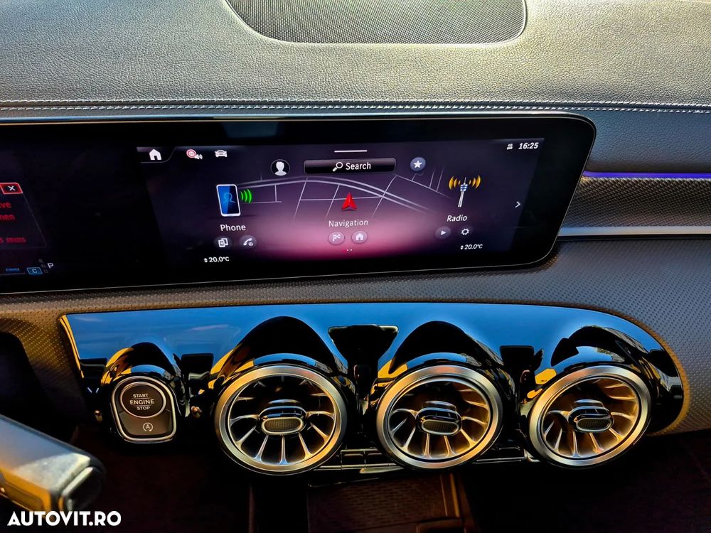 Mercedes-Benz CLA - 12