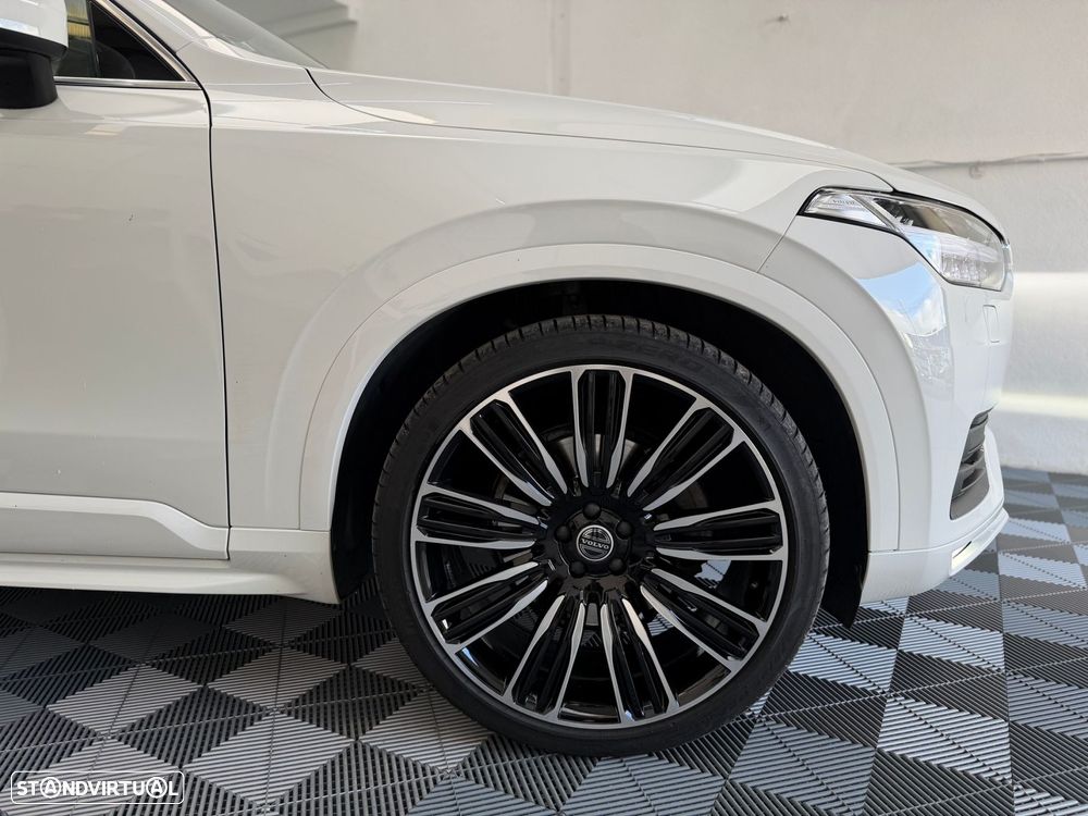 Volvo XC 90 2.0 B5 Momentum Plus AWD - 33