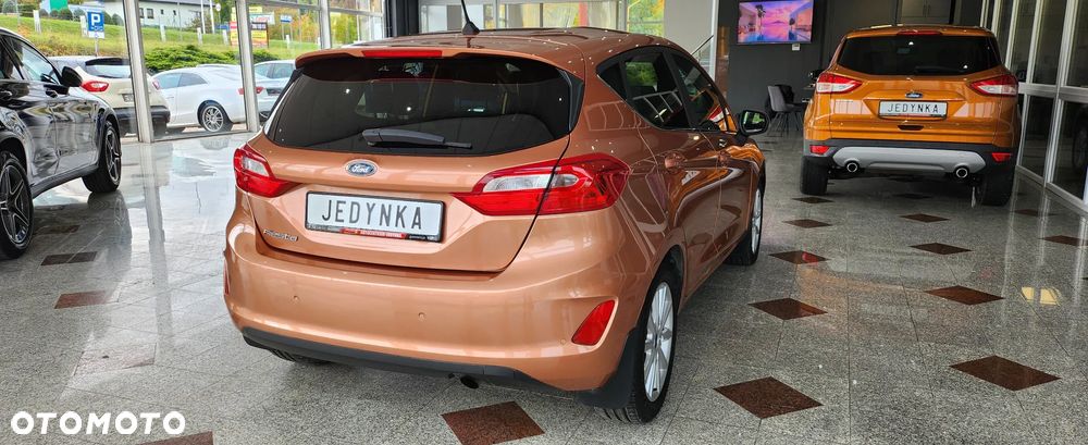 Ford Fiesta 1.1 S&S TITANIUM - 18