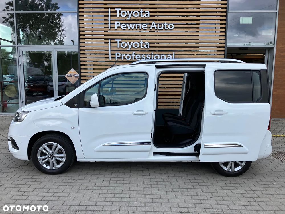 Toyota Proace City Verso 1.2 Turbo L1 Team Deutschland - 5