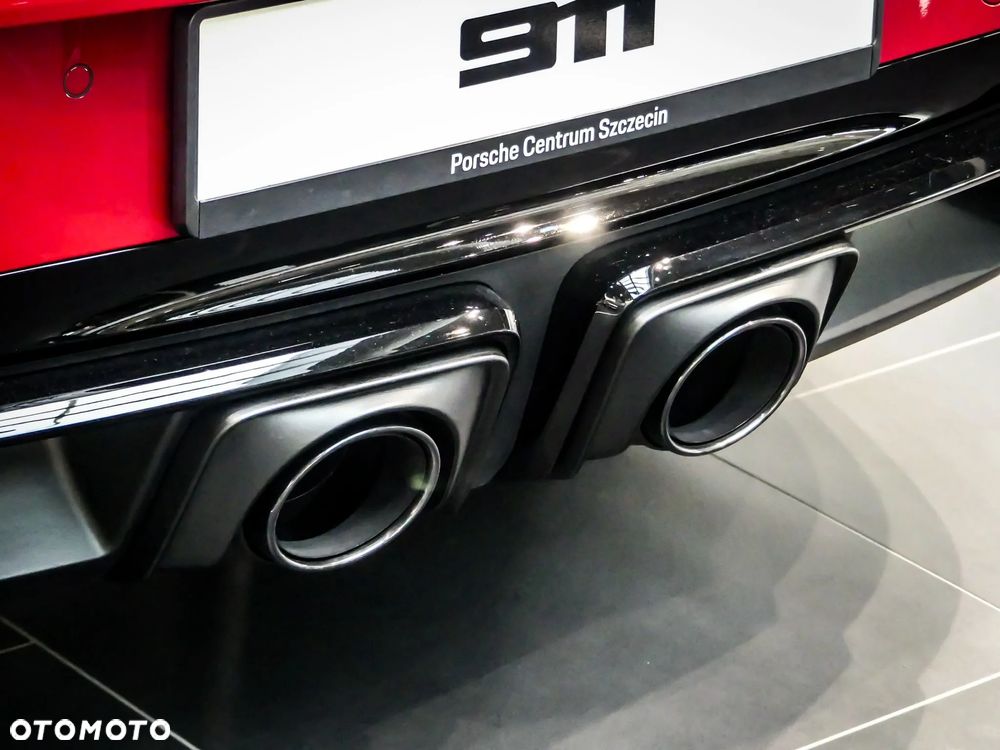Porsche 911 Carrera T-Hybrid 4 GTS - 9