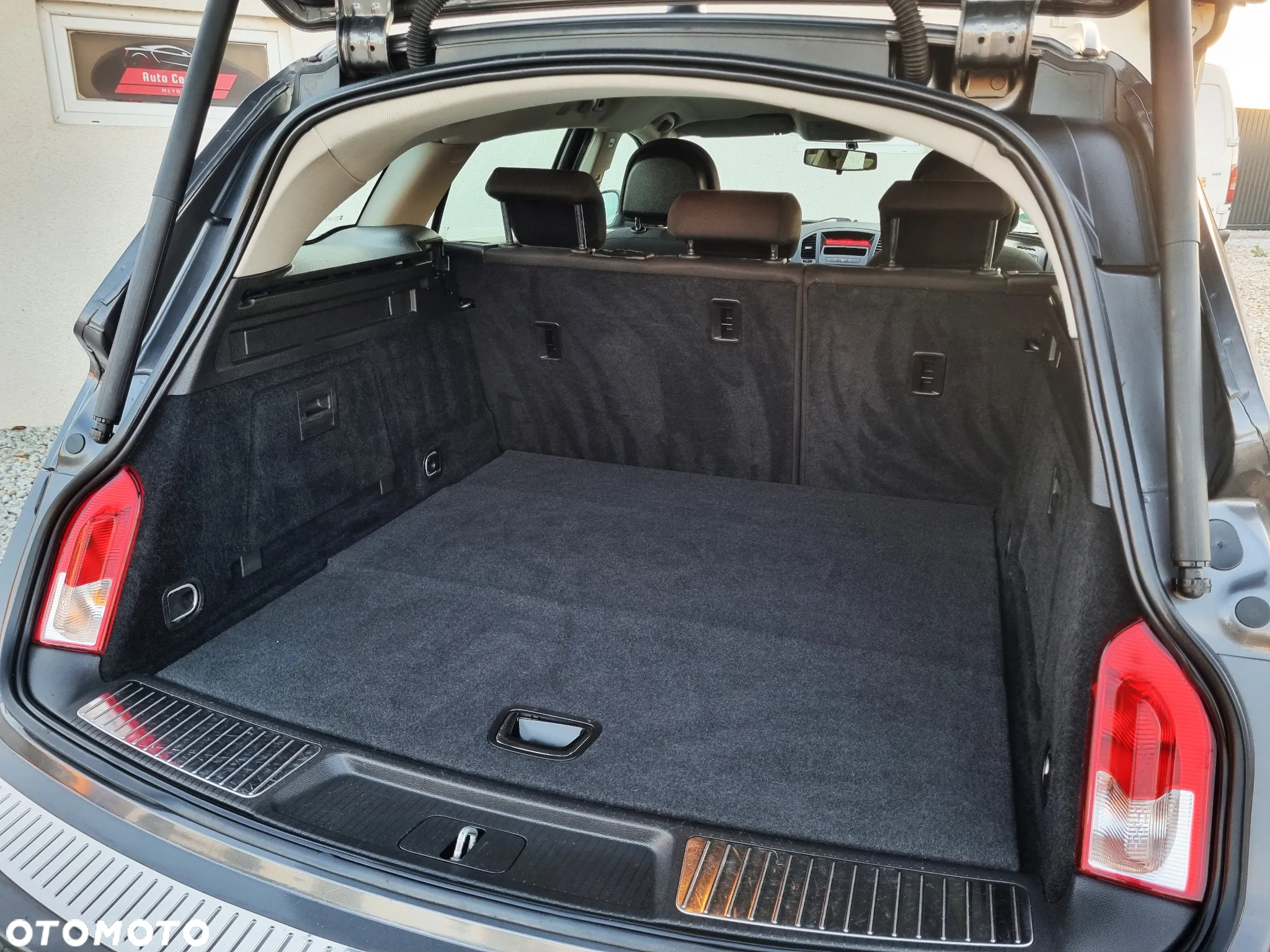 Opel Insignia 1.8 Sports Tourer Design Edition - 16