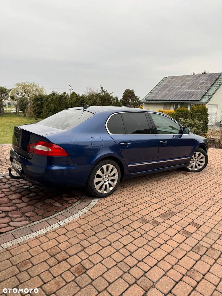 Skoda Superb 2.0 TDI Ambition DSG - 3