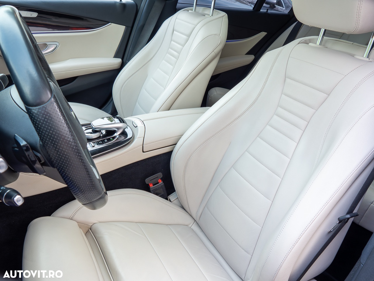Mercedes-Benz E 220 d 9G-TRONIC Exclusive - 23