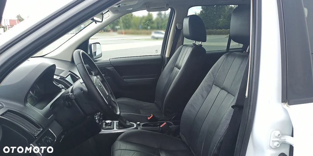 Land Rover Freelander II 2.2 sD4 HSE - 18
