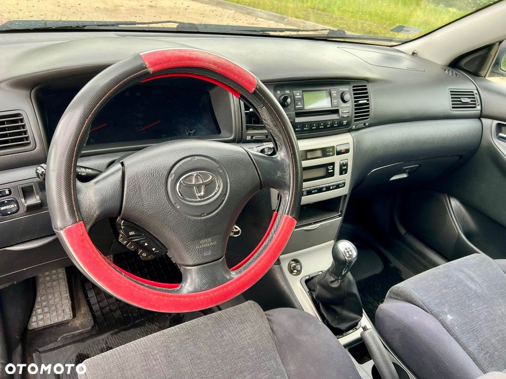 Toyota Corolla - 23