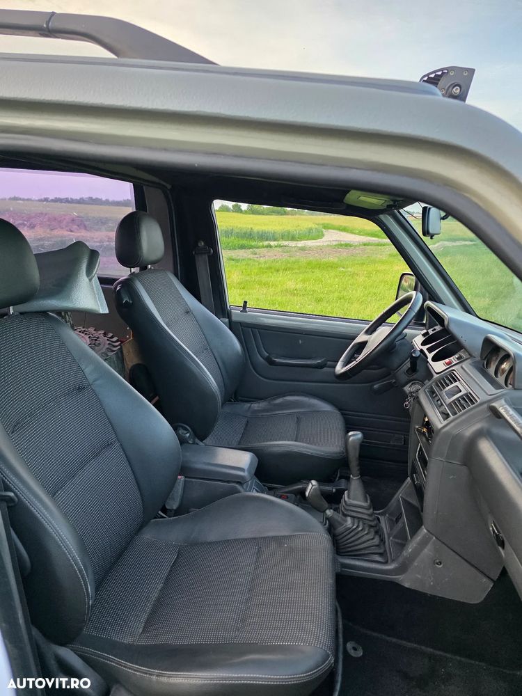 Mitsubishi Pajero - 7