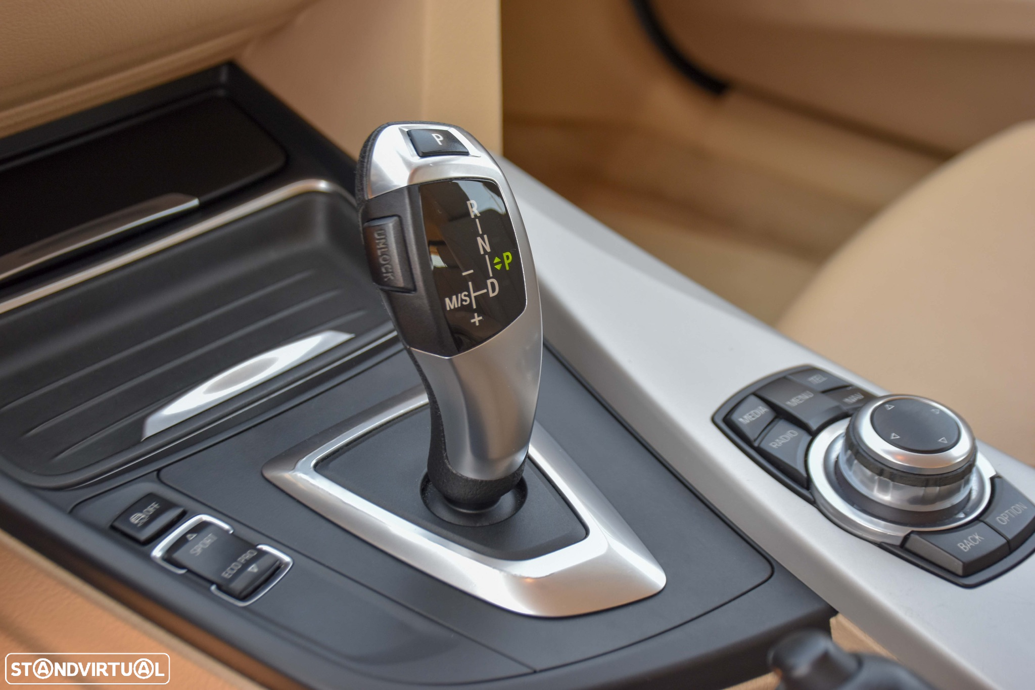 BMW 318 d Touring Auto Line Luxury - 22