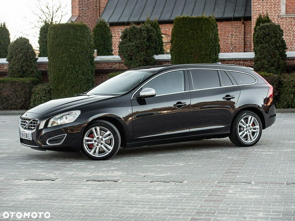 Volvo V60 D4 R-Design Momentum - 12