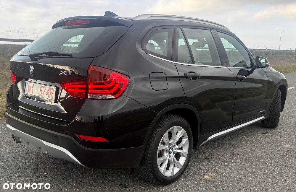 BMW X1 xDrive20i xLine - 17