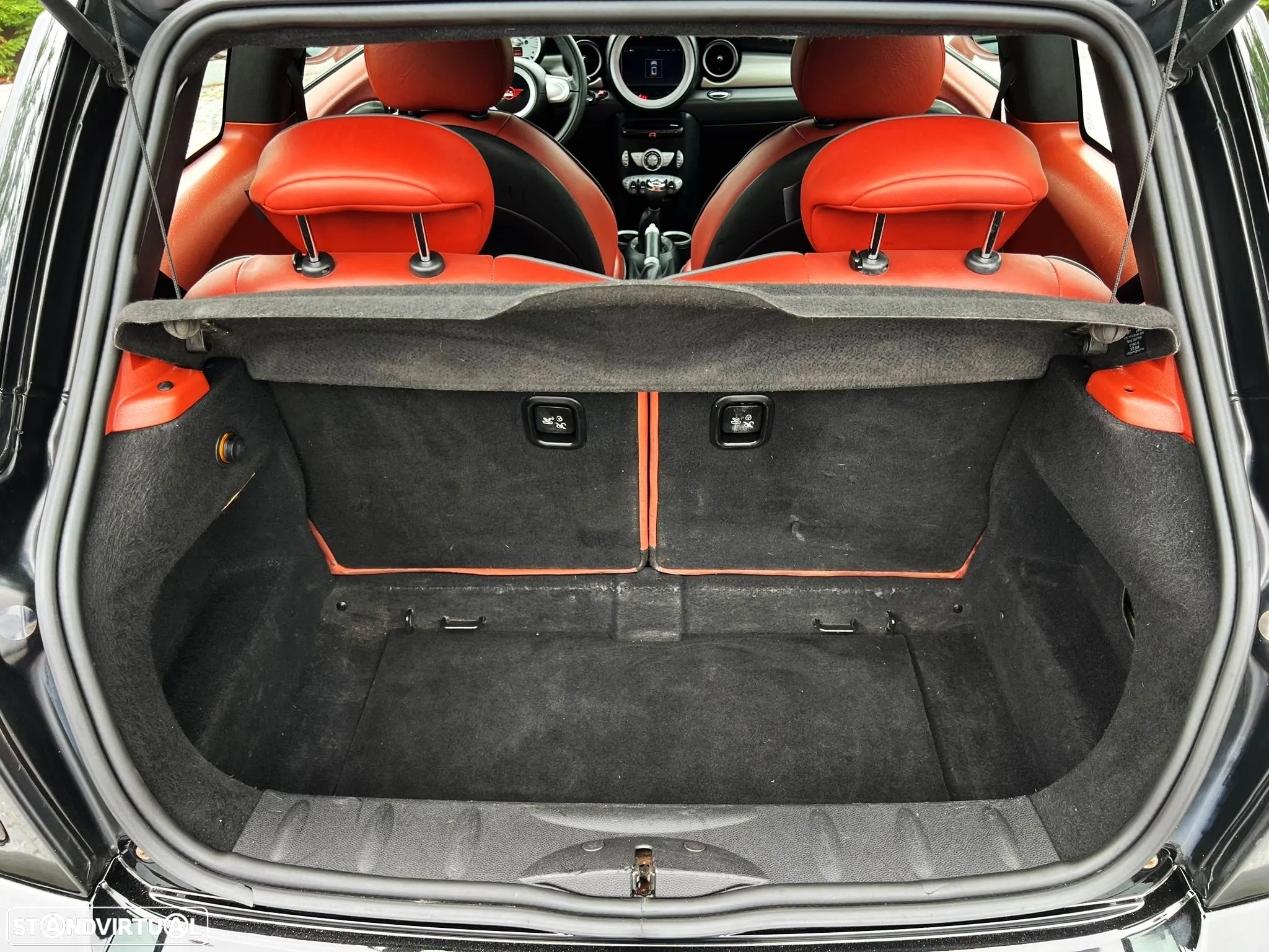 MINI 3 Portas Cooper D - 24