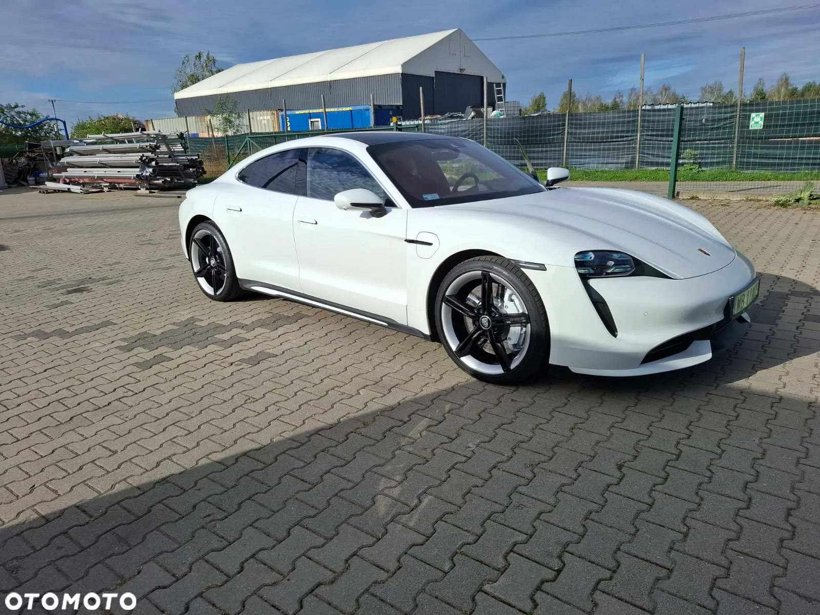 Porsche Taycan GTS - 13