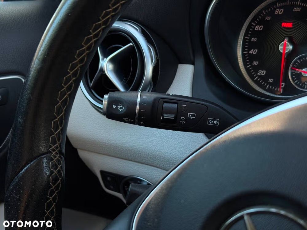 Mercedes-Benz GLA 250 4-Matic - 19