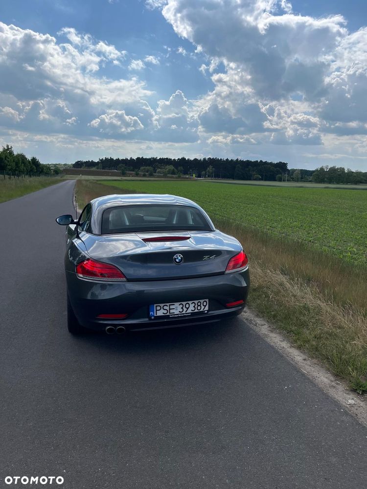BMW Z4 sDrive28i - 16