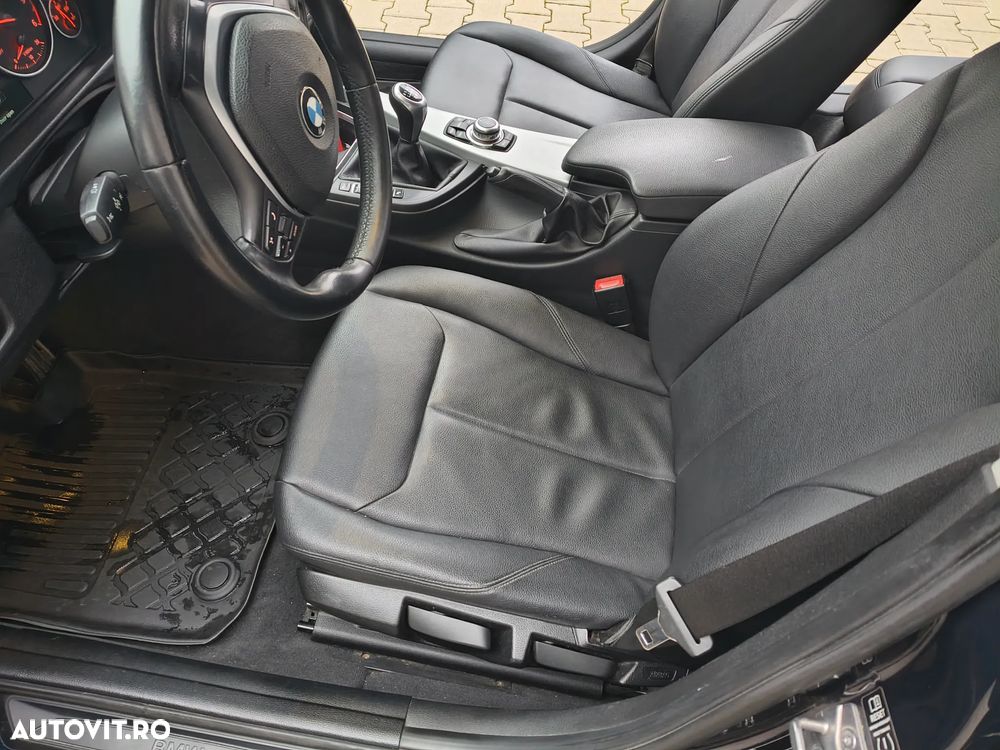 BMW Seria 3 318d Touring - 10