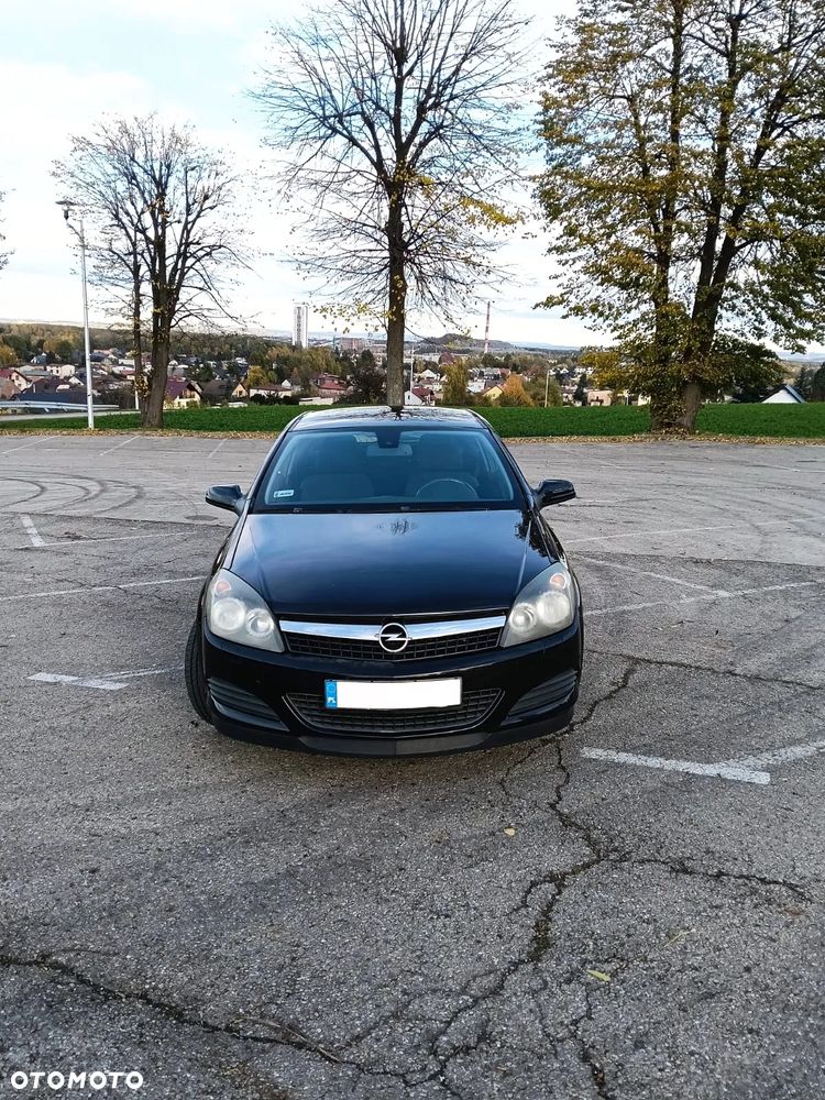 Opel Astra III GTC 1.6 Cosmo - 2