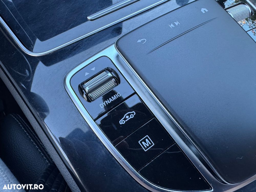 Mercedes-Benz GLC Coupe 300 de 4Matic 9G-TRONIC AMG Line Plus - 35