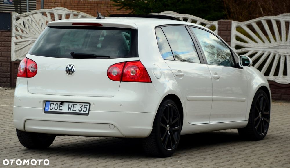 Volkswagen Golf - 11