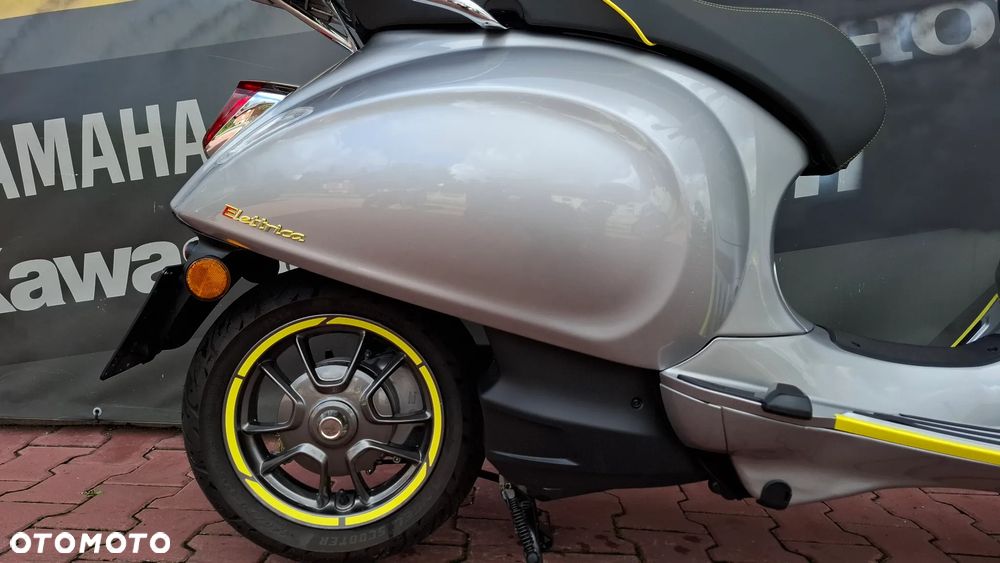 Piaggio Vespa - 9