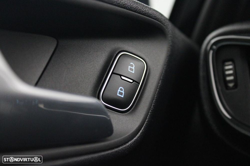 Ford Fiesta 1.0 EcoBoost ST-Line — fotografia 24