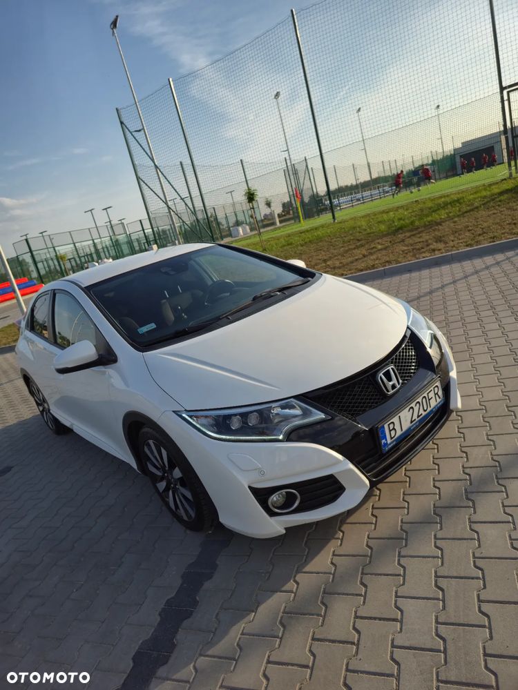 Honda Civic 1.8 Lifestyle (Honda Connect+) - 3