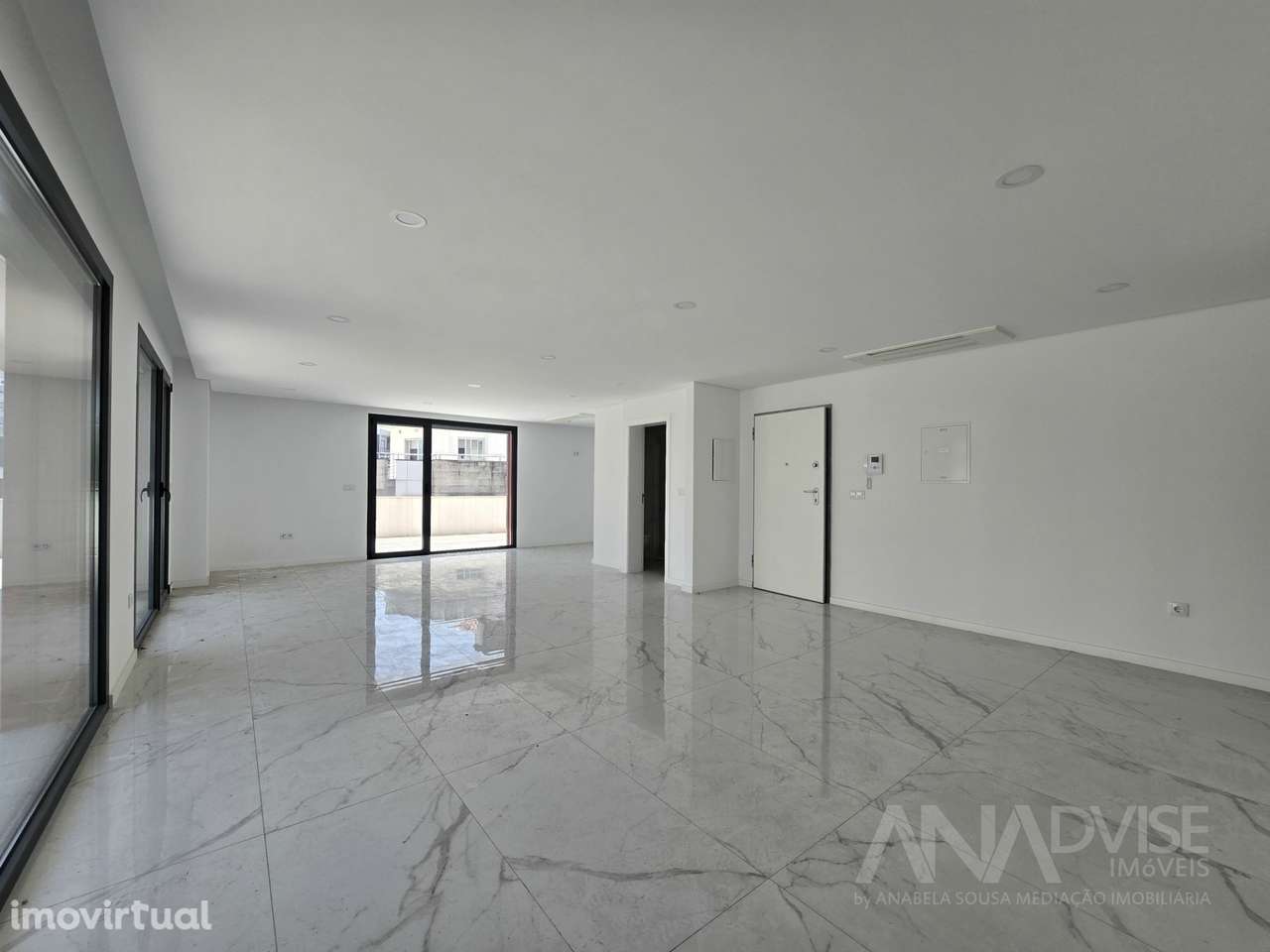 Penthouse para venda no centro da cidade de Viseu. - Grande imagem: 3/31