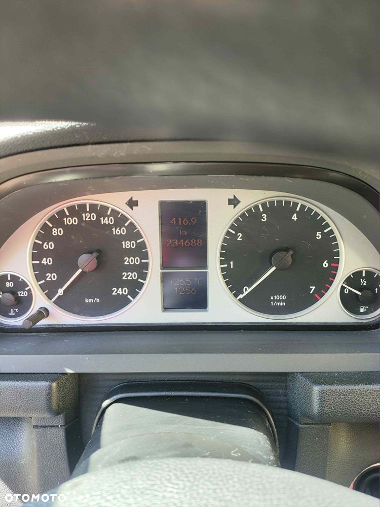 Mercedes-Benz Klasa B 200 Autotronic - 10