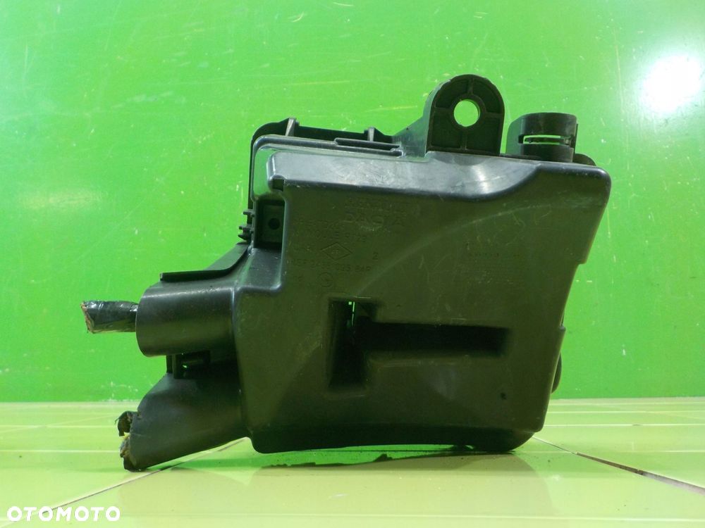 DACIA SANDERO II 1.2 B 13r HB 5D skrzynka bezpiecznikow 243809584R - 3