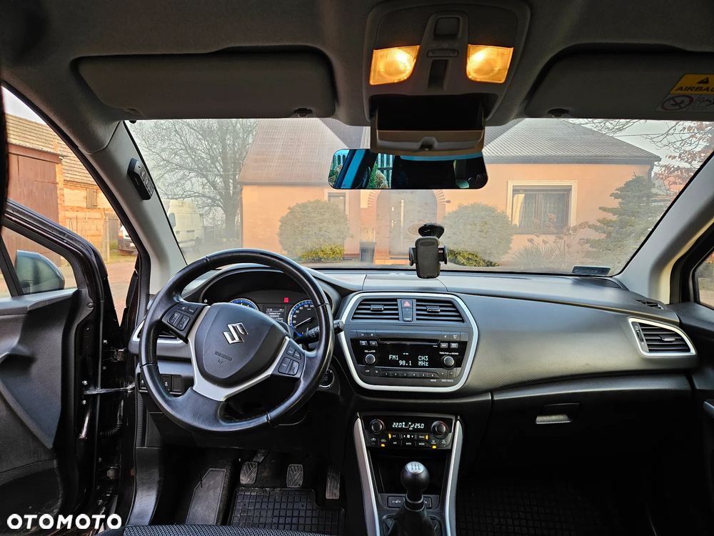Suzuki SX4 S-Cross 1.6 Premium - 8