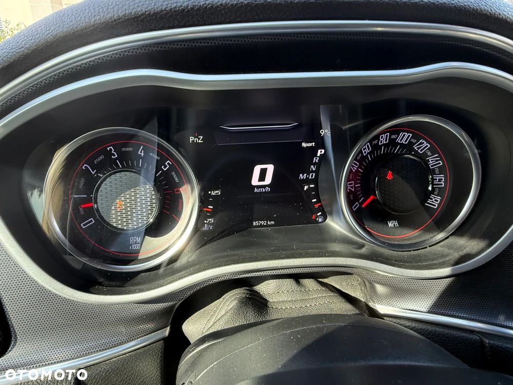 Dodge Challenger 6.4 Scat Pack - 28