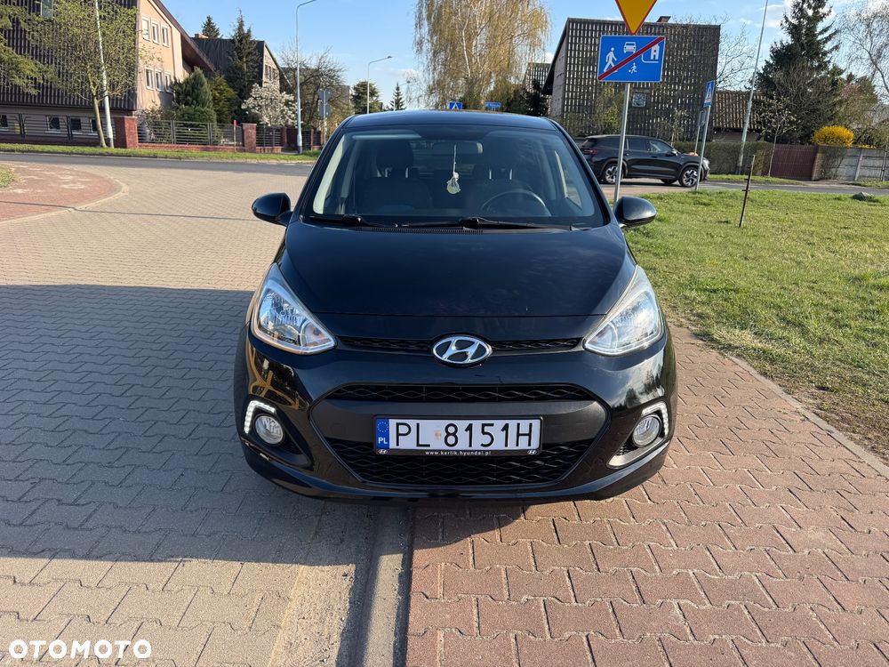 Hyundai i10 1.0 Fifa World Cup Edition - 8