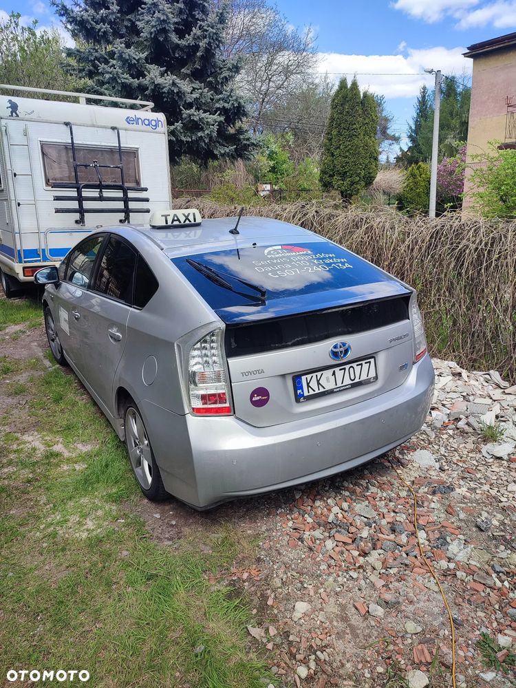 Toyota Prius 1.8 HSD Prestige - 4