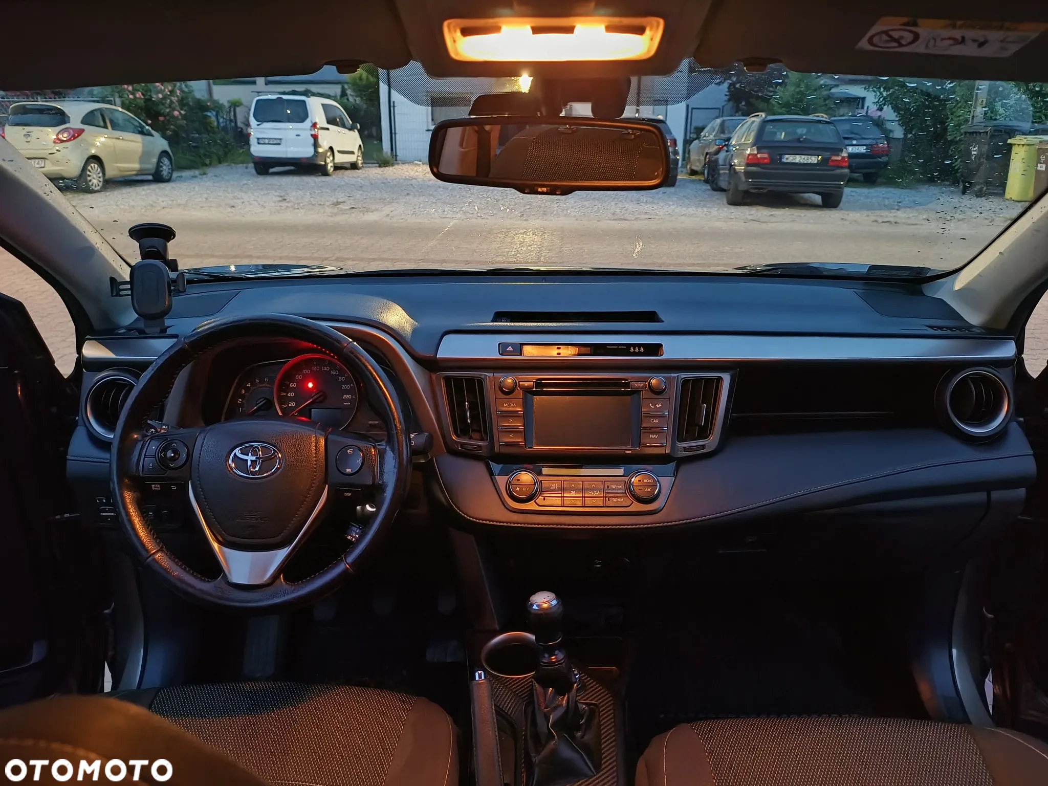 Toyota RAV4 2.0 D-4D Premium 4x2 - 14