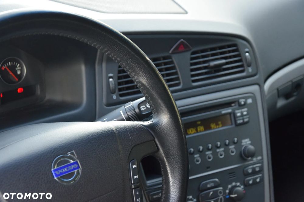 Volvo V70 2.4 Kinetic - 27