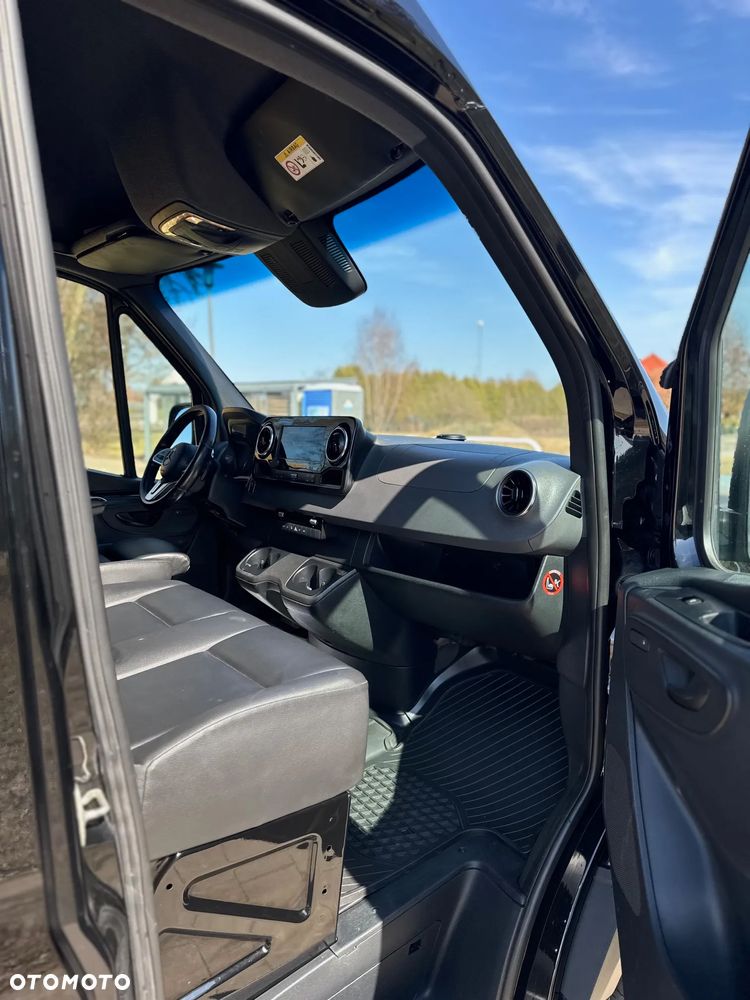 Mercedes-Benz Sprinter - 7