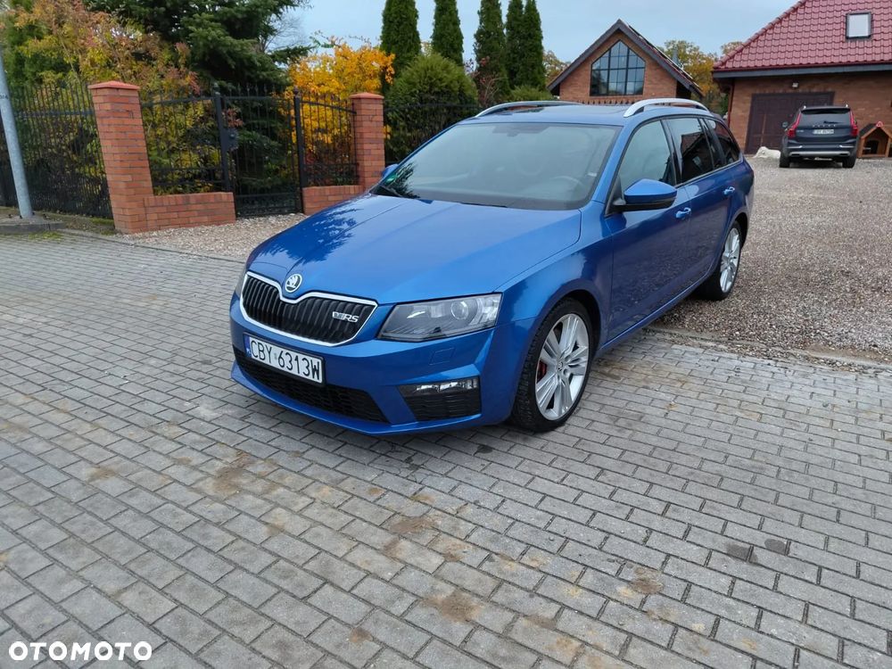 Skoda Octavia Combi 2.0 TDI RS - 29
