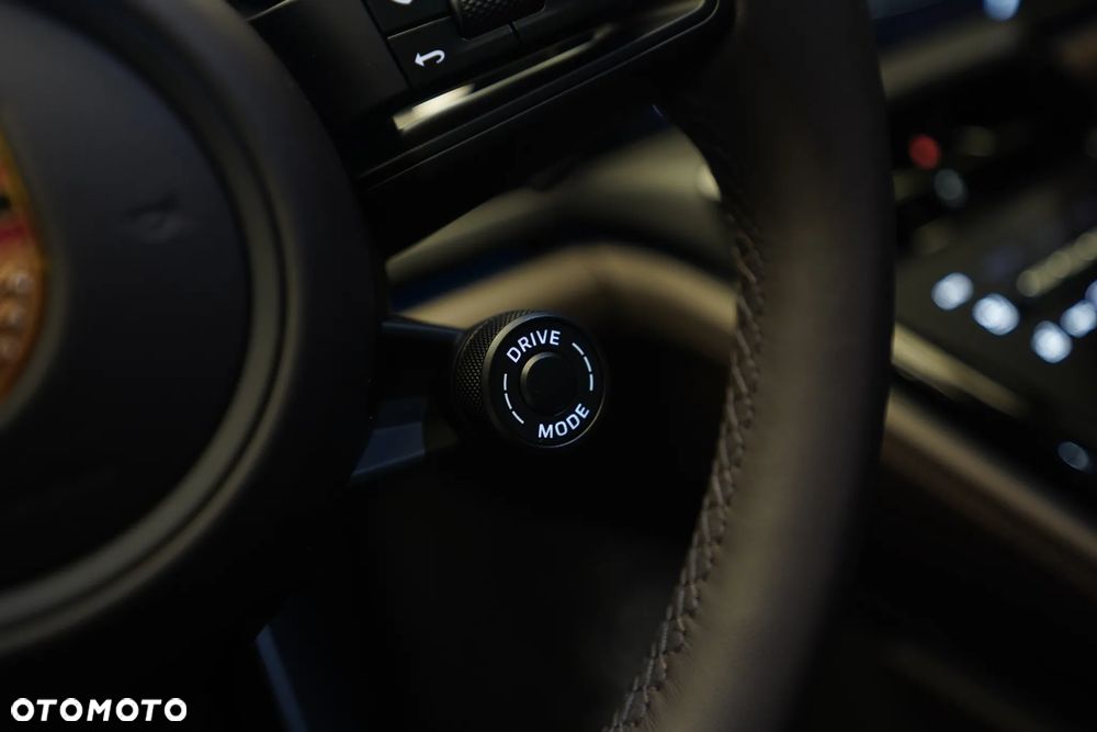 Porsche Panamera - 18