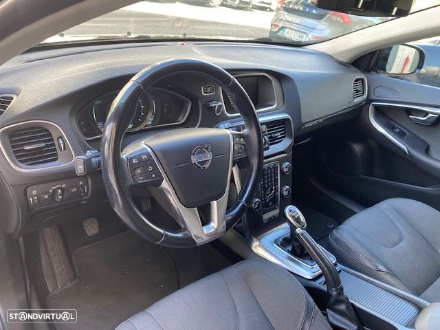 Volvo V40 Cross Country 1.6 D2 Summum - 9