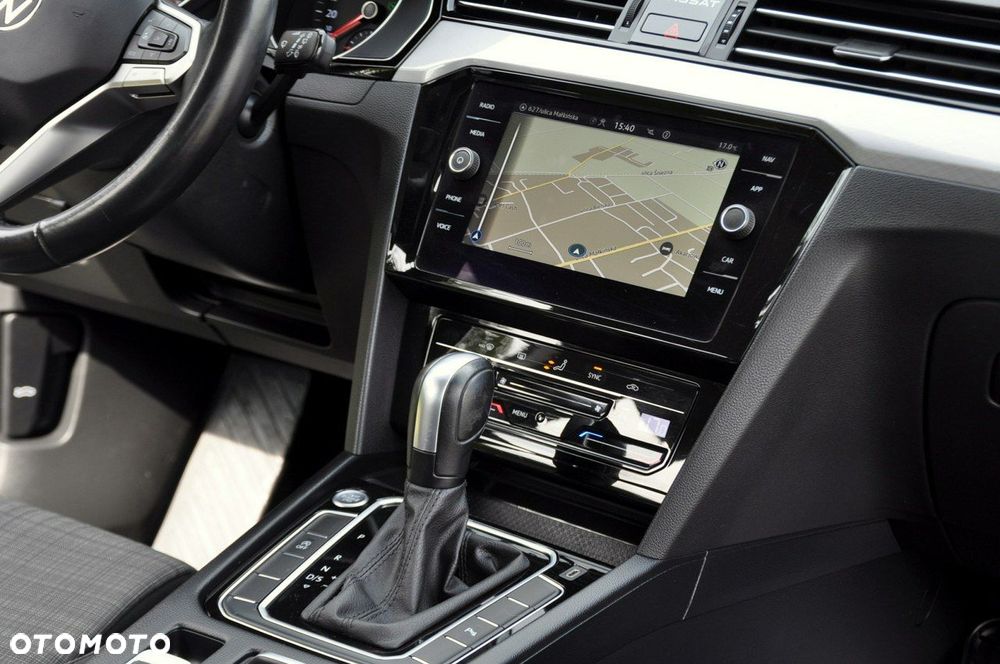 Volkswagen Passat Variant - 28