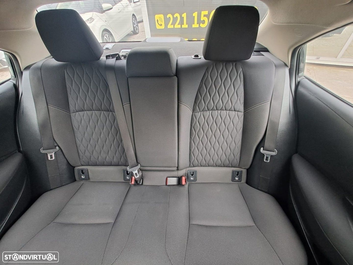 Toyota Corolla SD 1.8 Hybrid Comfort - 15