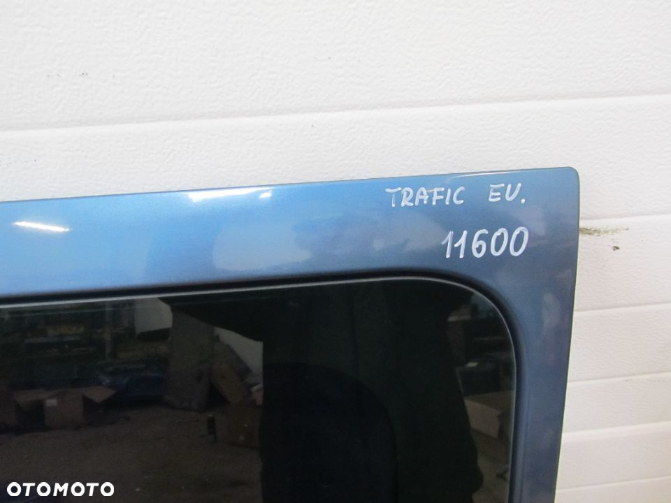 trafic vivaro 2.5 DCI EU drzwi boczne prawe - 5