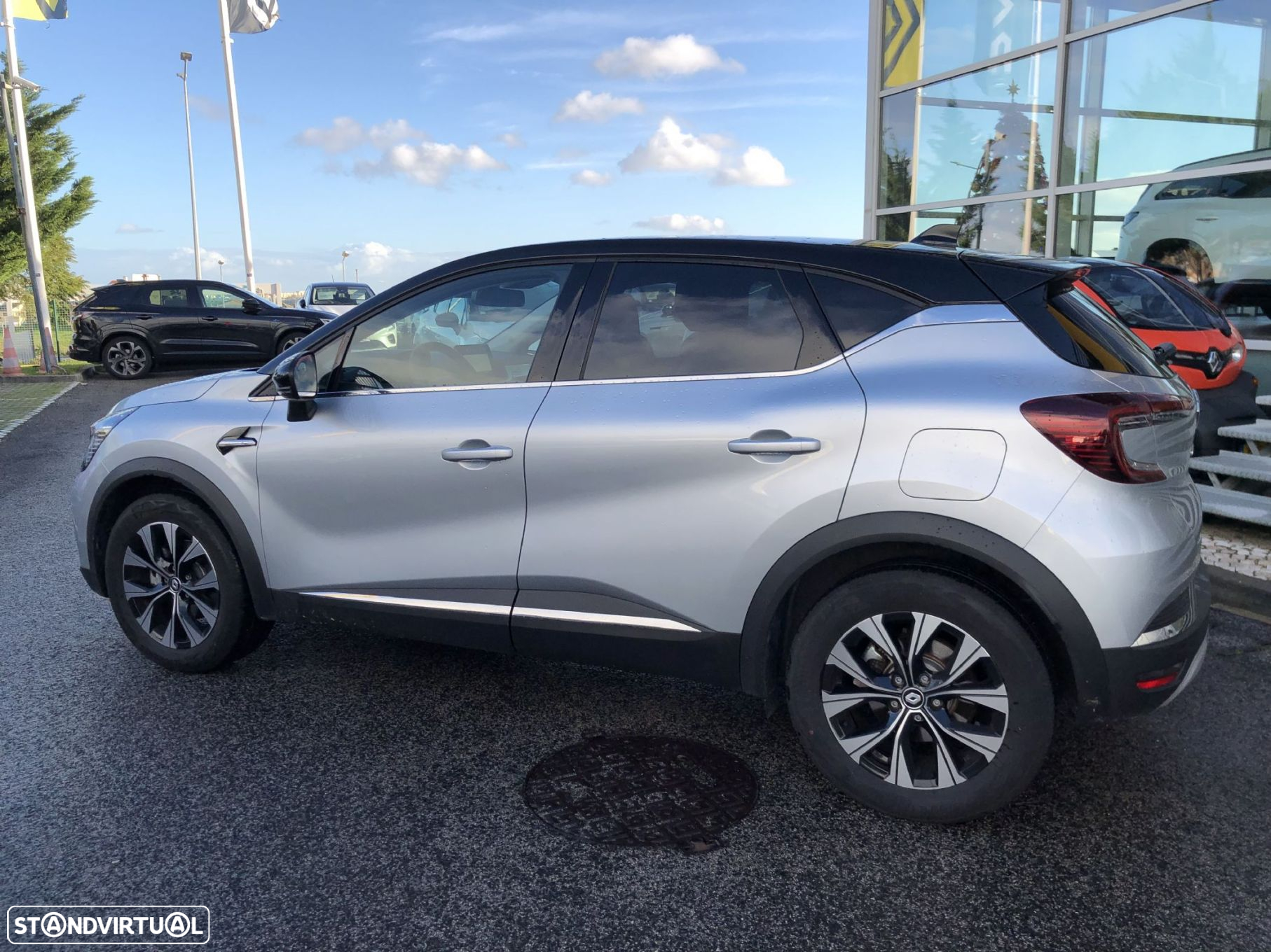 Renault Captur 1.6 E-Tech Plug-In Hybrid Techno - 4