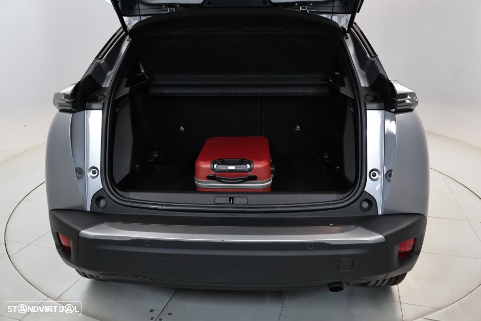 Peugeot 2008 1.2 PureTech Allure - 24