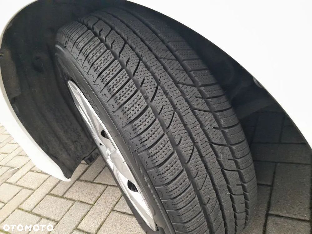 Toyota Corolla 1.8 Hybrid Active - 28