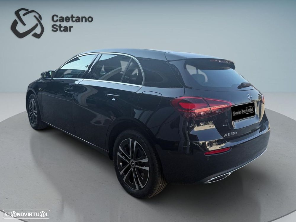 Mercedes-Benz A 250 e - 7